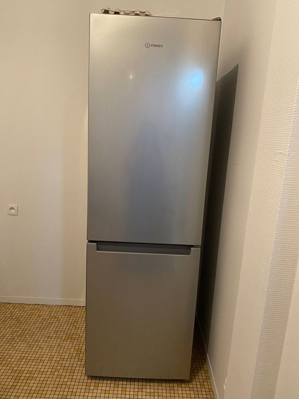 R&eacute;frig&eacute;rateur Indesit Electroménager