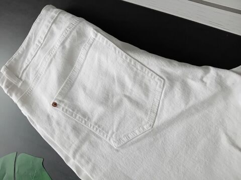 Pantalon blanc. 
6 Kriegsheim (67)