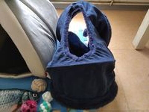   Divers accessoires pour chat ? ou petit chien ? 