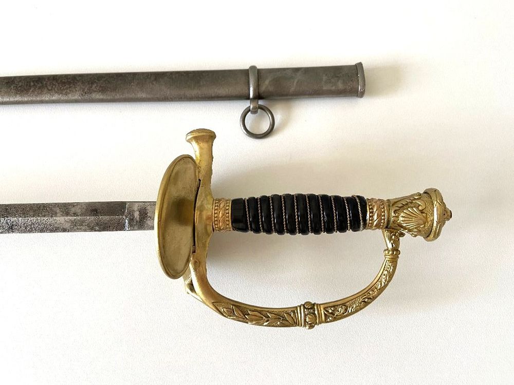 Ancienne &Eacute;p&eacute;e Collection Militaria Officier de Marine 1827 