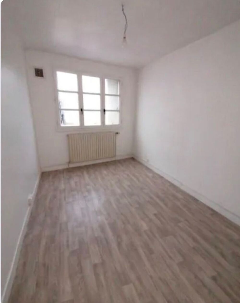 Vente Maison Maisons déjà bien louée 625 Euros 4 pièces 3 chambres Bessé-sur-braye