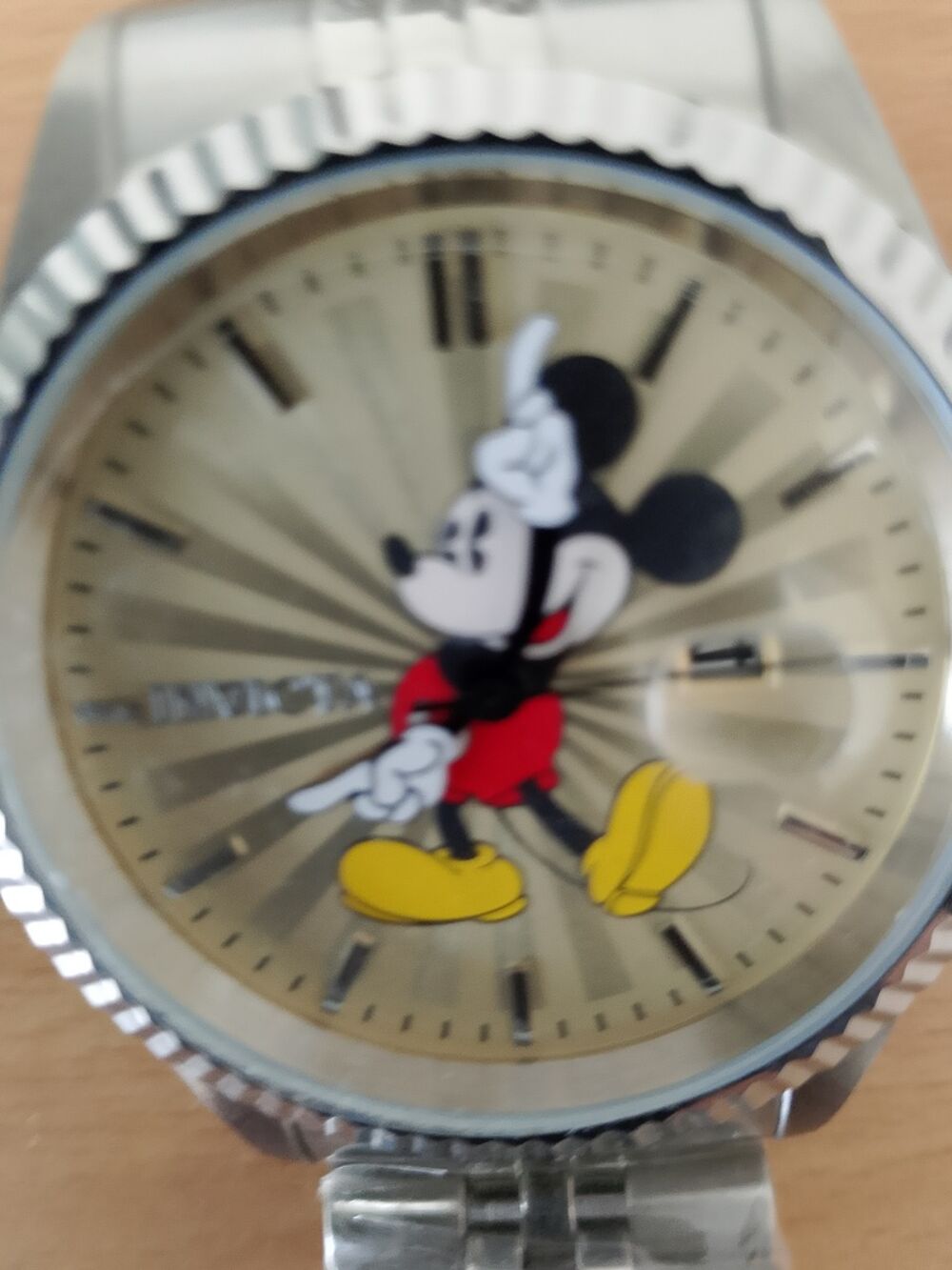 Montre-bracelet cadran illustr&eacute; m&eacute;tal argent&eacute; Bijoux et montres