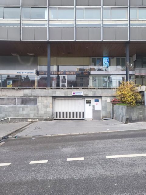  Parking / Garage � louer 