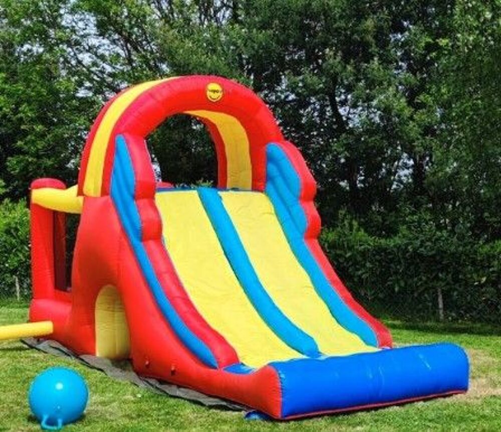 Ch&acirc;teau gonflable pour l'anniversaire des enfants Jeux / jouets