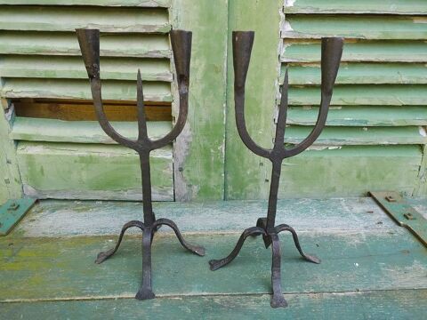 Bougeoirs Chandeliers Fer Forg Haute poque XVIIme 1 Loches (37)