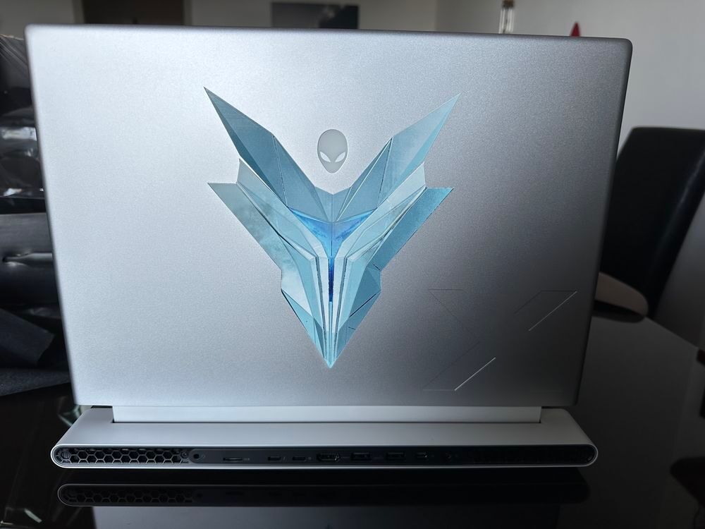 PC Portable Gaming Dell Alienware x16 R1 customis&eacute; SYNCED Matériel informatique