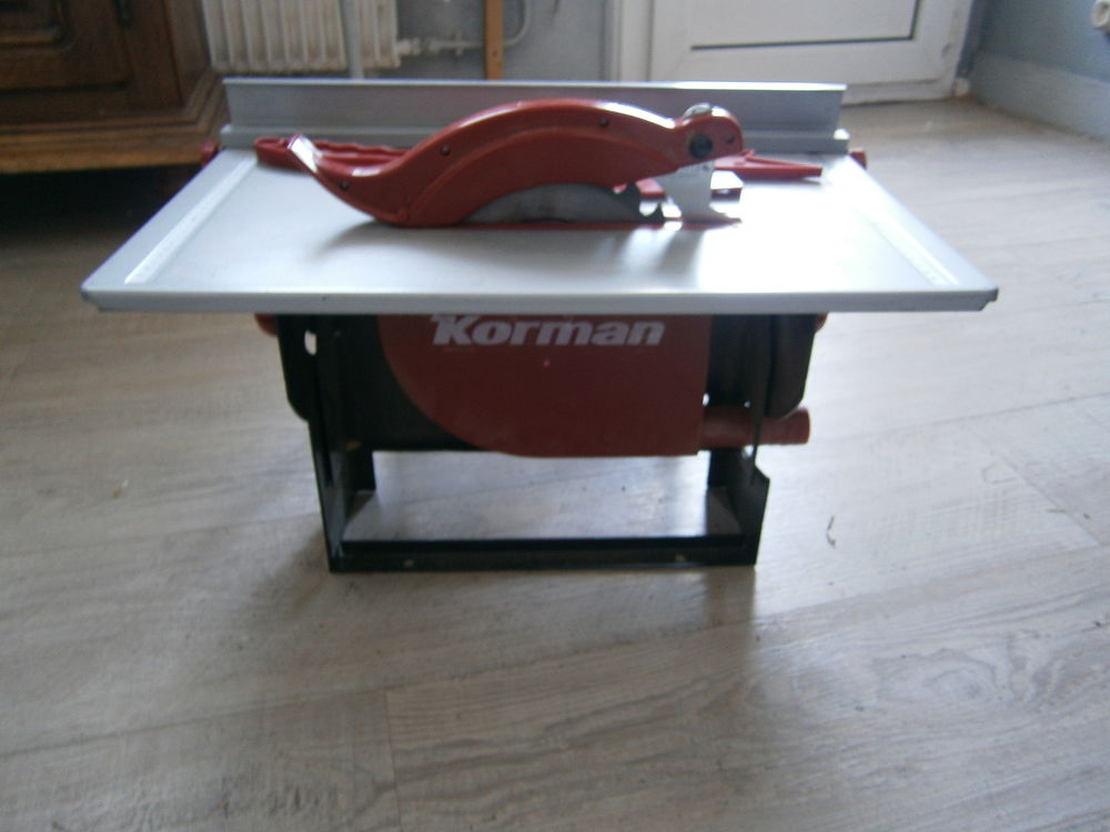 Scie circulaire korman Bricolage