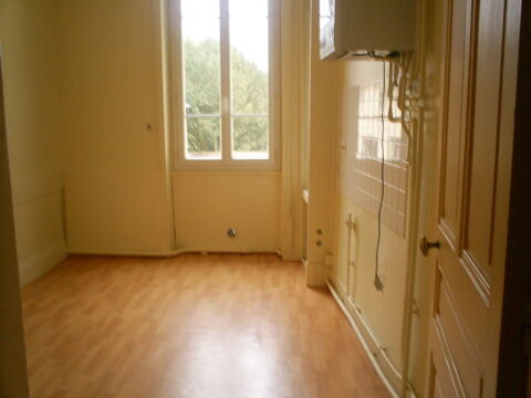  Appartement  louer 5 pices 110 m La clayette