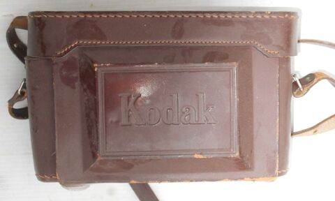 Sacoche pour appareil photo ancien Kodak 16 centimtres x 10 15 Castries (34)