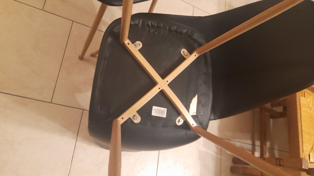 6 chaises de marques Meubles