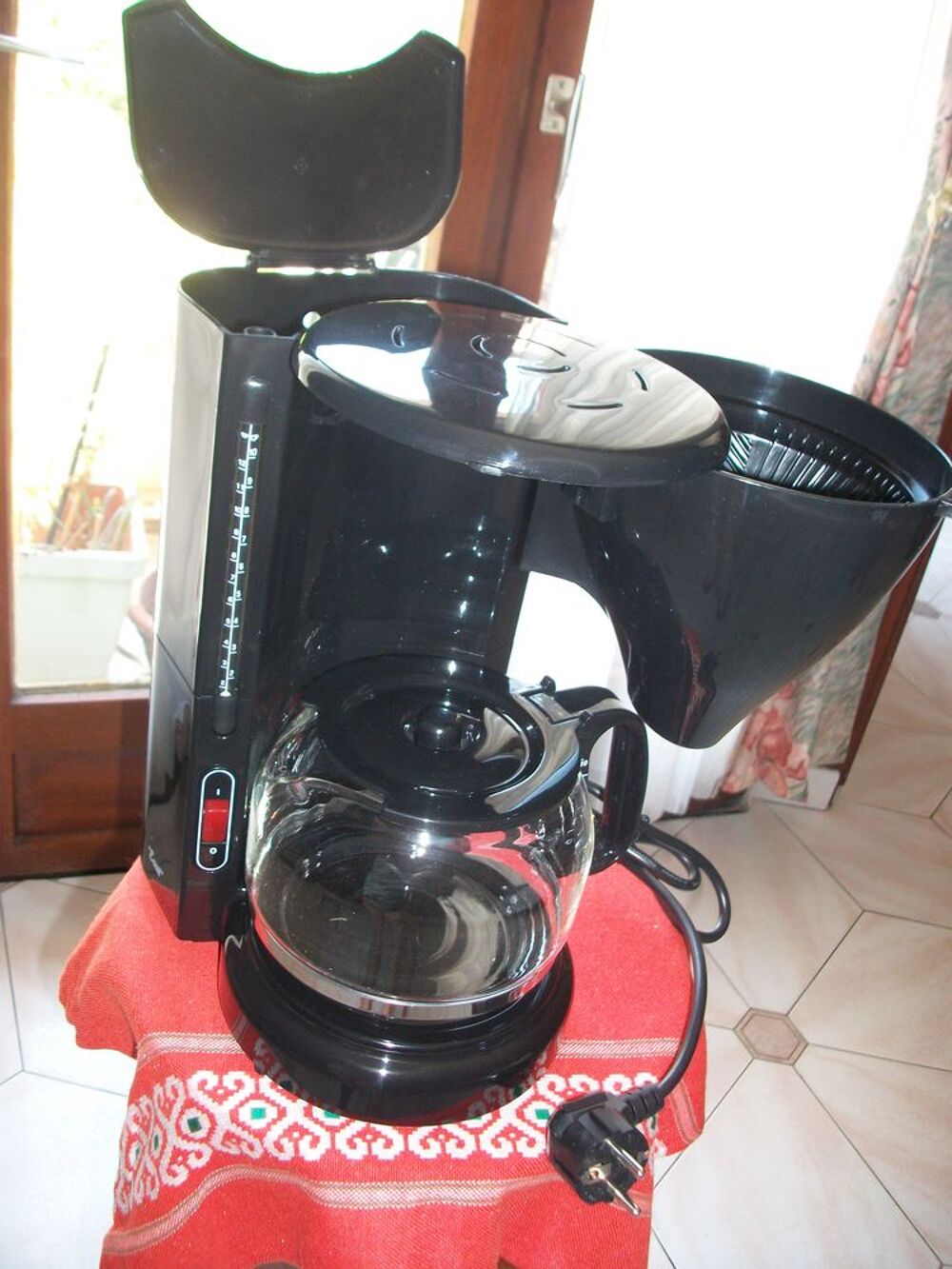 CAFETIERE &eacute;lectrique 12 tasses Electroménager
