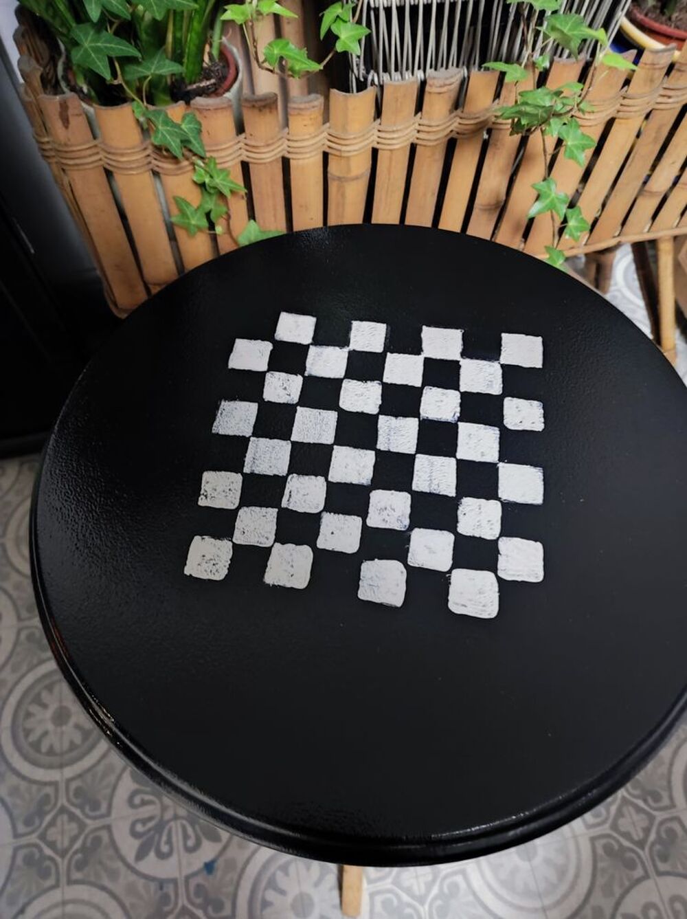 Jeu d'&eacute;checs sur gu&eacute;ridon en bois Jeux / jouets
