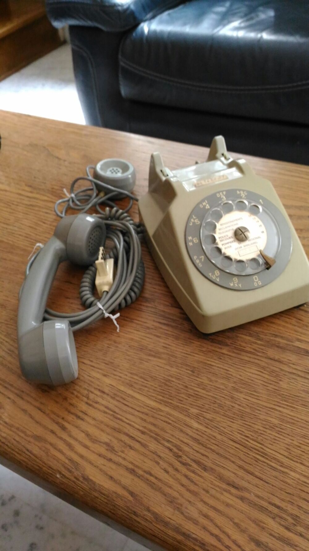 T&eacute;l&eacute;phone Vintage gris Tlphones et tablettes