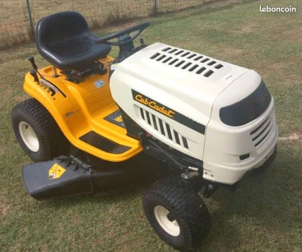 tracteur tondeuse cub cadet quasi neuf Jardin