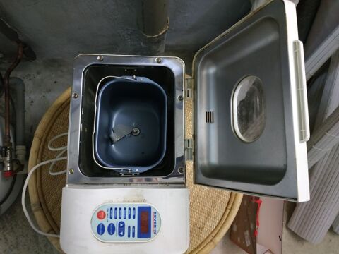 machine a pain 30 Saint-Vincent-de-Reins (69)