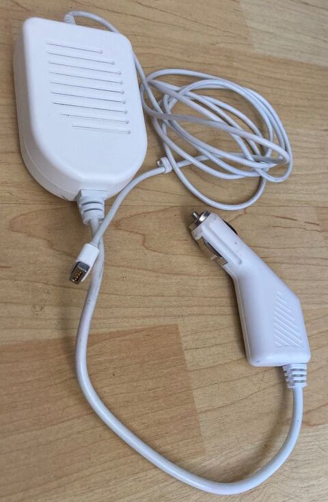 chargeur/adaptateur 12v MacBookPro (allume-cigare) 20 Clisson (44)