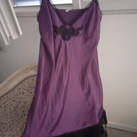 nuisette Etam 100% polyester T 42 violette et noire 4 Saint-Rambert-d'Albon (26)