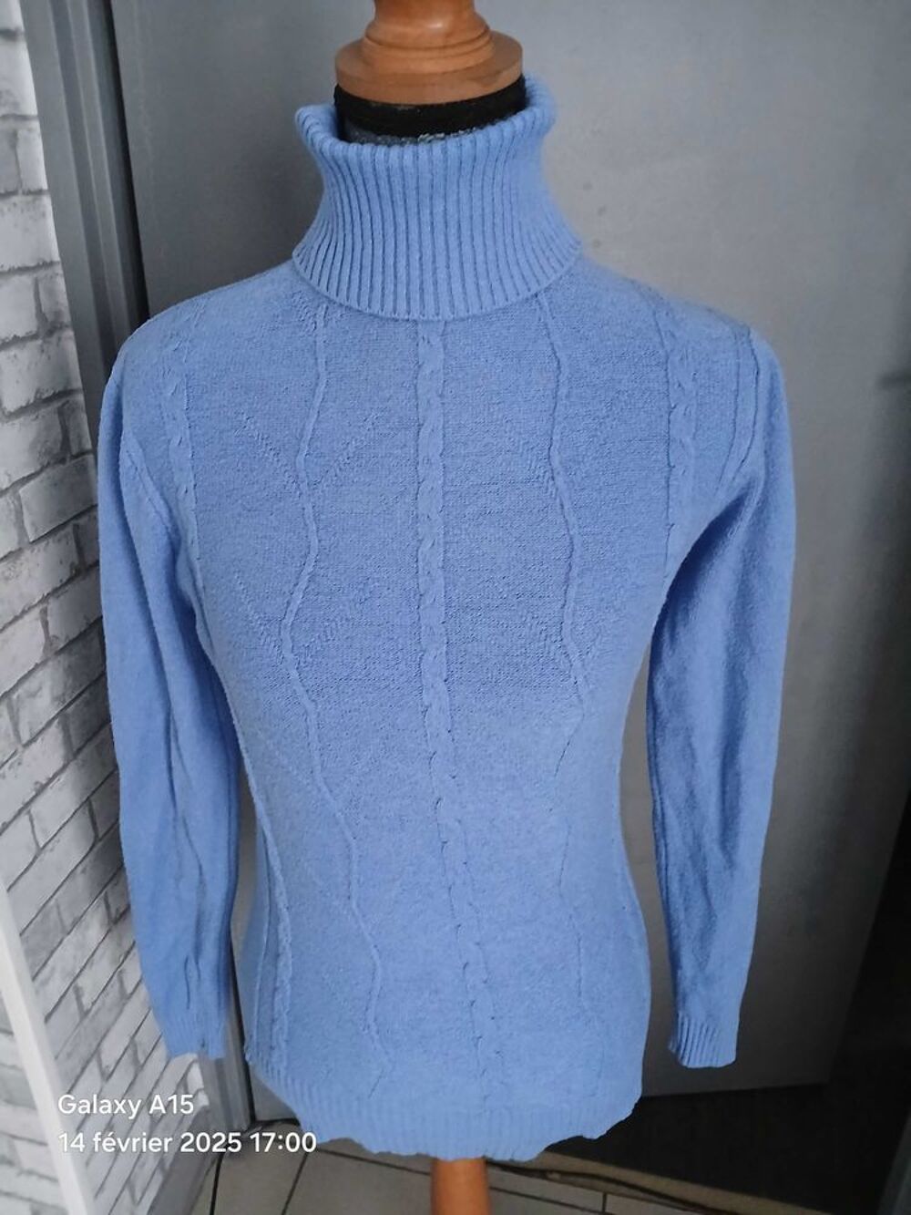 pull colle roul&eacute; Vêtements