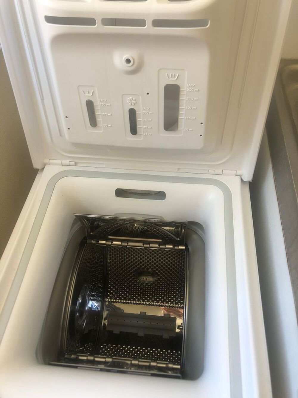 Vendre ensemble de muebles et &eacute;lectrom&eacute;nagers 400€ Electroménager