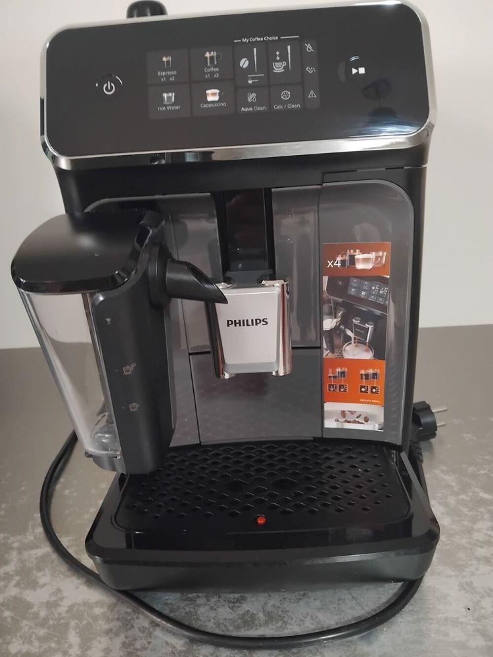 Machine expresso broyeur Philips peu utilis&eacute;e Sous garantie Electroménager