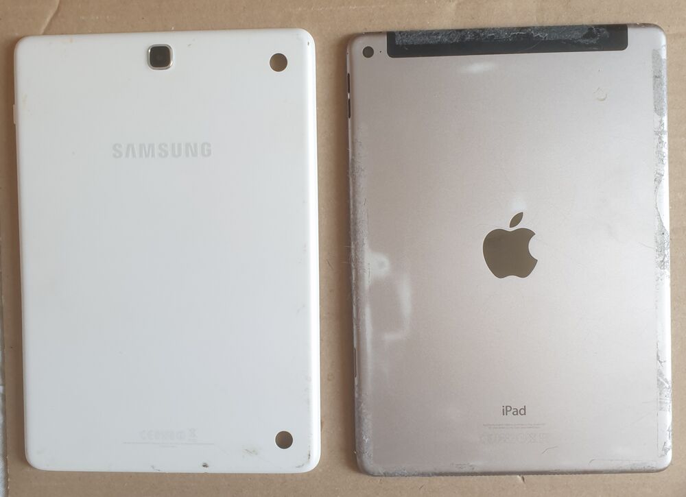 Lot tablettes pour pi&egrave;ces 11 Téléphones et tablettes