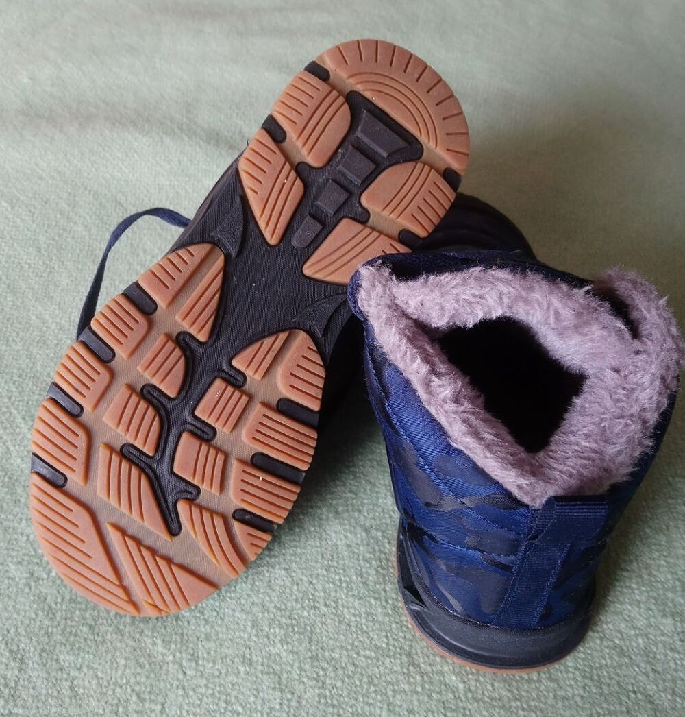 BOOTS fourr&eacute;es Chaussures