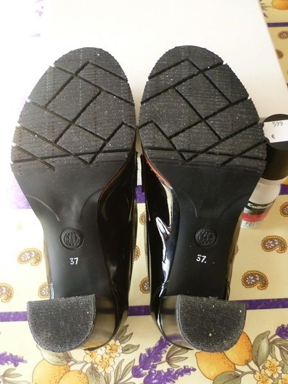 Chaussures Vernis noir 37 mode accessoire d&eacute;co tenue soir&eacute;e Chaussures