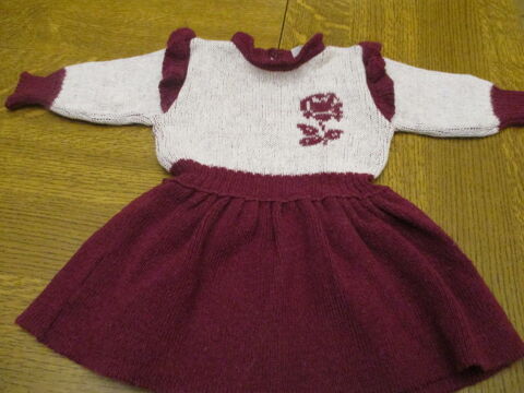 Robe violet et crème avec motif en haut taille 2 0 Mérignies (59)