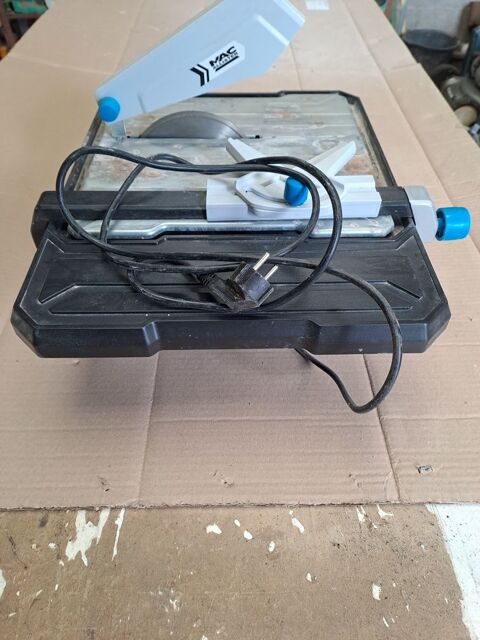 Scie carrelage 20 Commequiers (85)