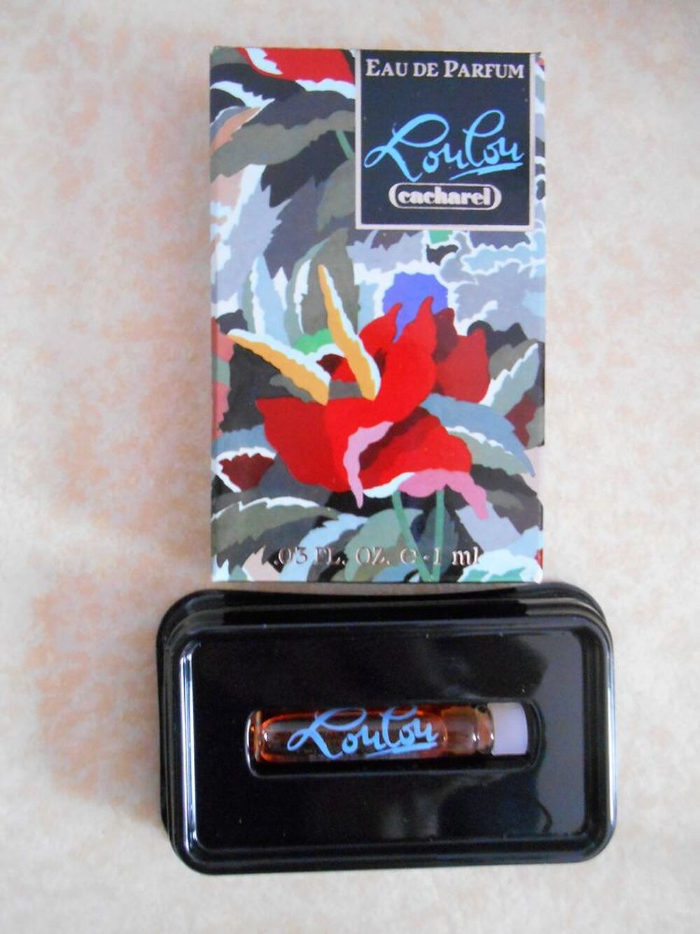 Lot de 9 Echantillons de parfum 