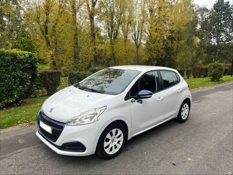 Peugeot 208 1.0 PureTech 68ch BVM5 Like 2015 occasion Lésigny 77150