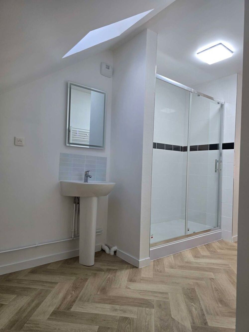 Location Appartement T3 103 m² entièrement rénové ? DPE C ? Sedan centre ? 700€ Sedan