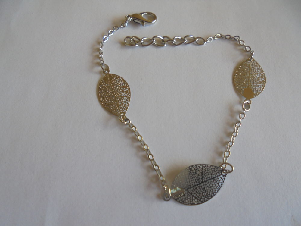 Bracelet feuilles (28b) Bijoux et montres