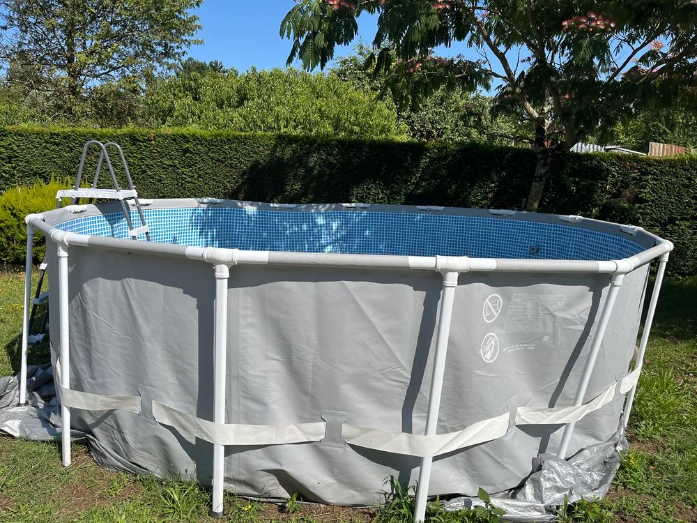Piscine neuve Jardin