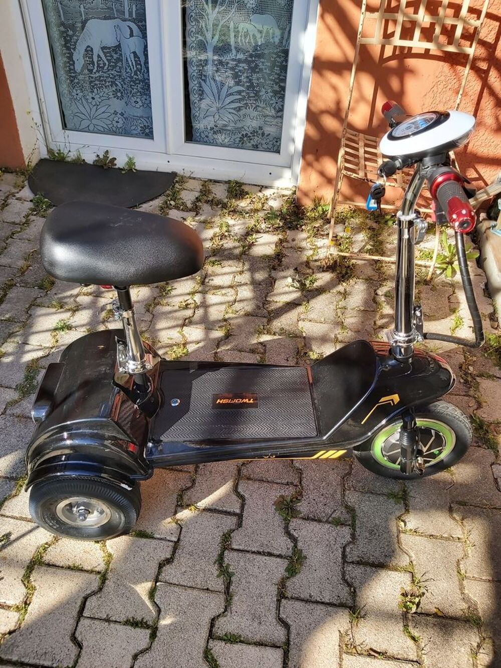 TROTINETTE SCOOTER PLIANT ELECTRIQUE 3 ROUE ADULTE Vélos