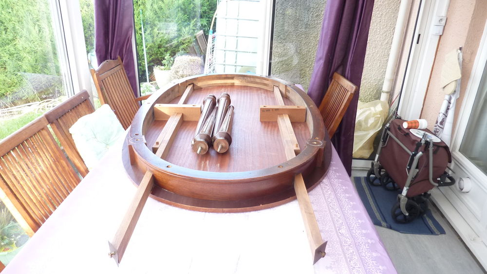 Table de salle &agrave; manger en acajou massif Meubles