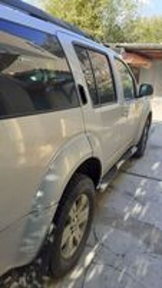 Pathfinder 2.5 dCi 174 ch Plaza 2006 occasion 66200 Elne