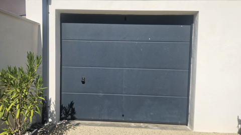Porte garage électrique Le Pontet (84)