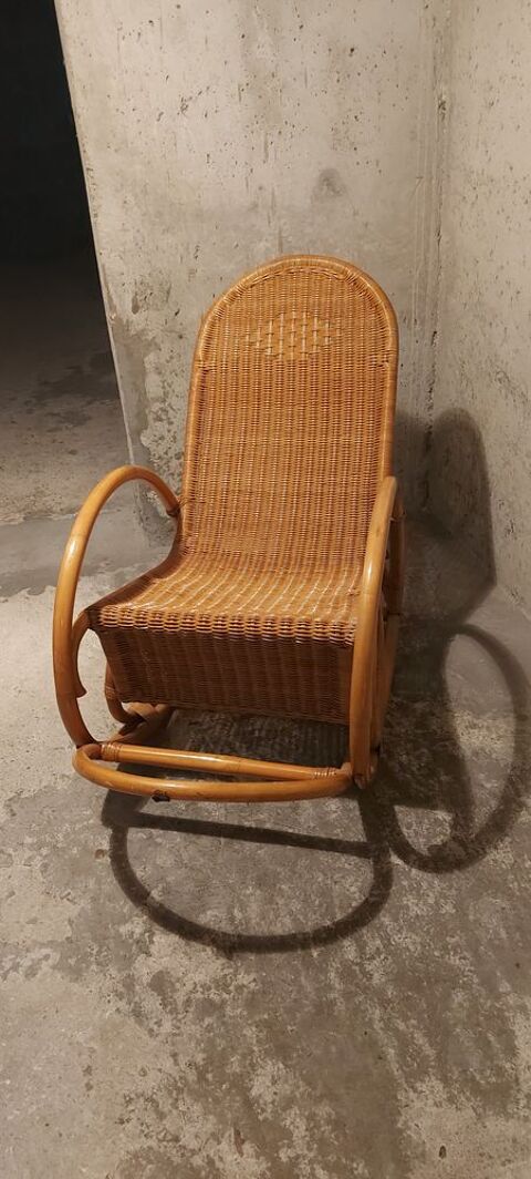 ROCKING CHAIR ROTIN 0 Anglet (64)