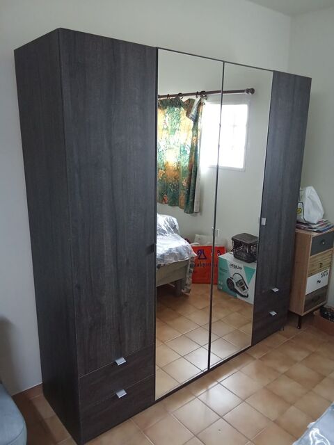Armoire 4 portes 300 Roissy-en-France (95)
