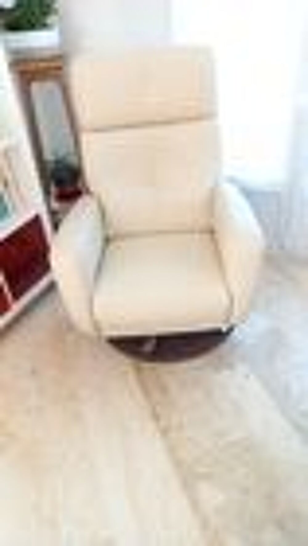 Canap&eacute; et fauteuil en cuir Meubles