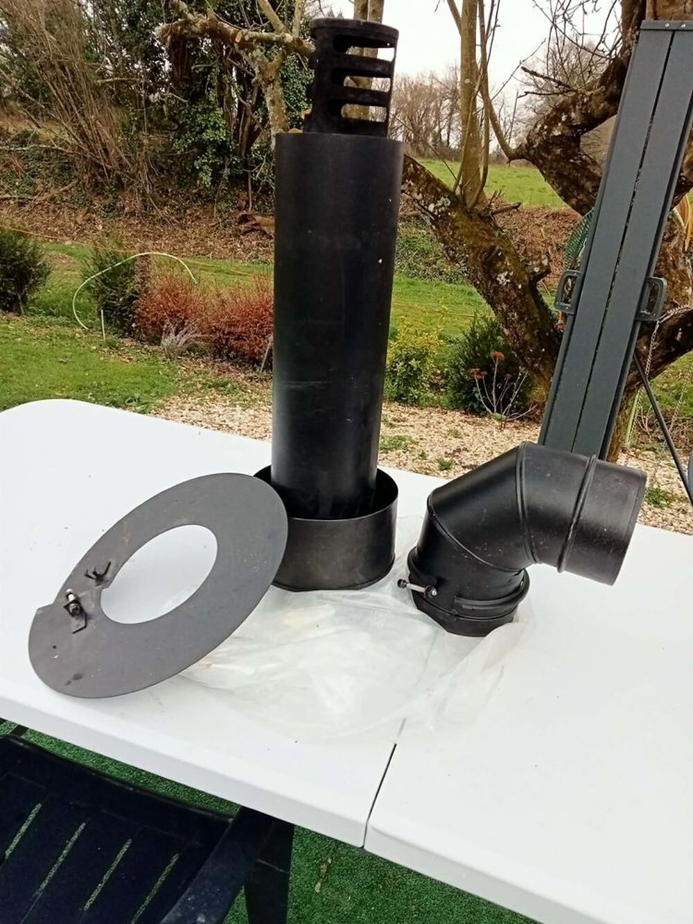 El&eacute;ments de kit ventouse pour installation po&ecirc;le &agrave; granul&eacute;s Bricolage
