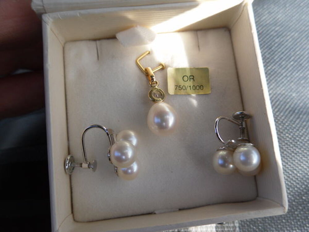 Joli Pendentif Perle de Culture (Vraie) &amp; Or 18K Bijoux et montres