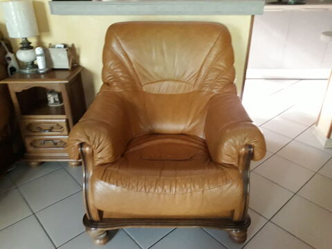 Lot de deux fauteuils en cuire marron clair 0 Saint-Paul-Trois-Chteaux (26)