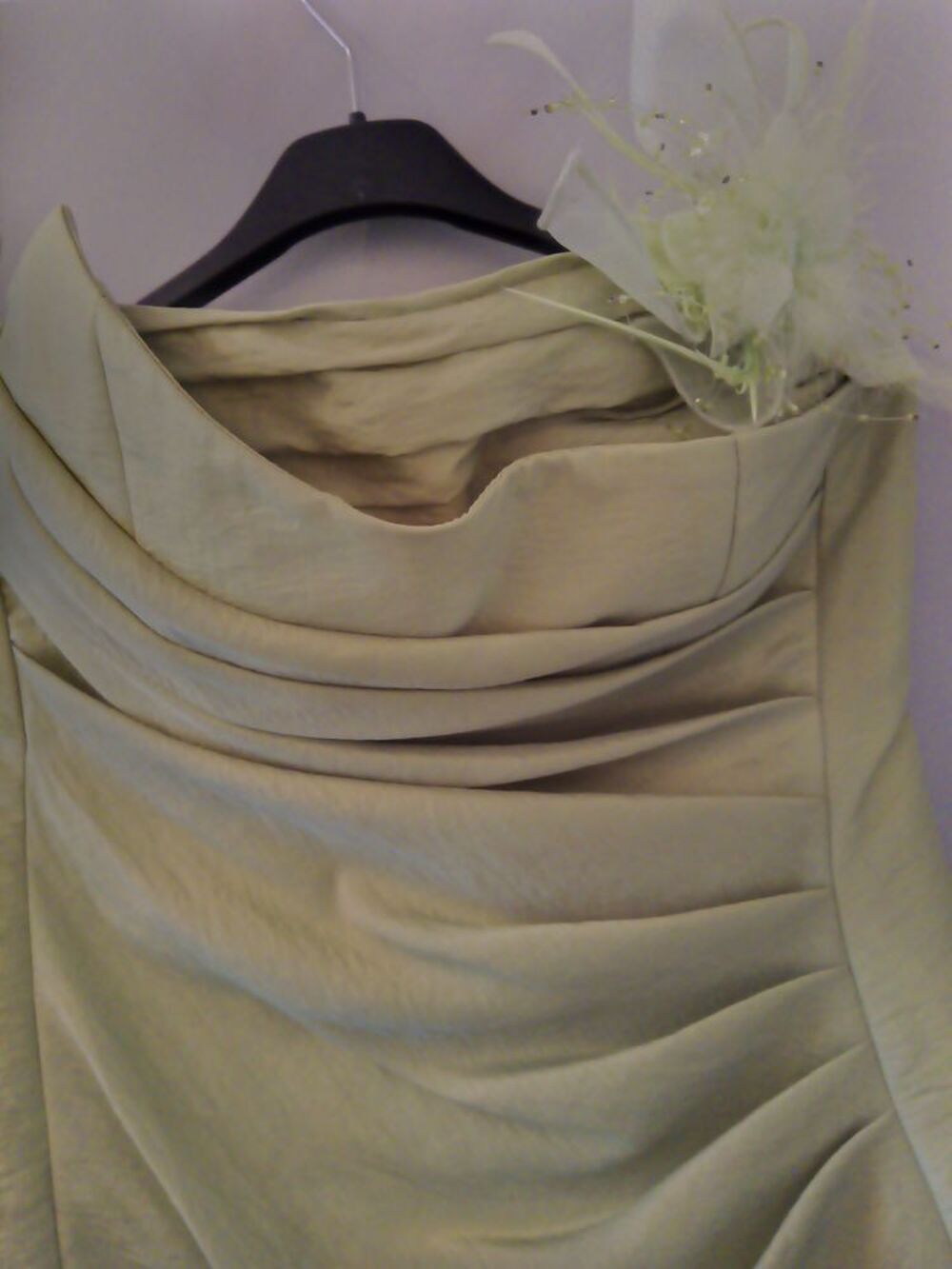 robe pour c&eacute;r&eacute;monie Vêtements