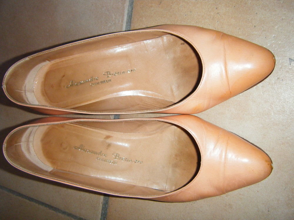 chaussure taille 37 l&eacute;g&egrave;rement &eacute;rafl&eacute;e Chaussures