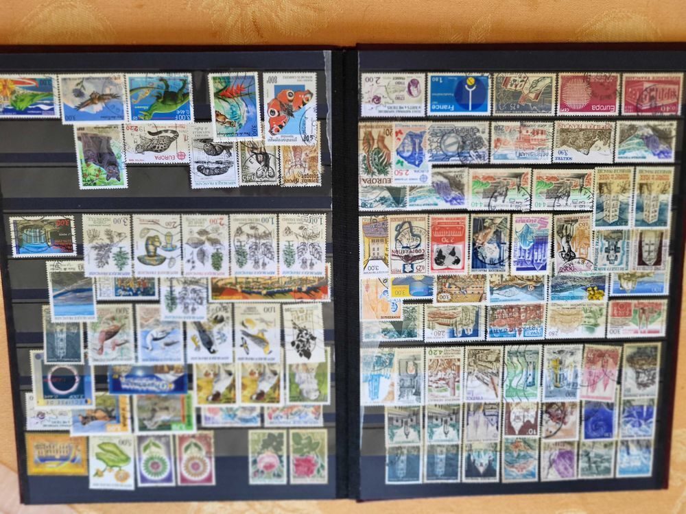 Collection de Timbres poste de France Europe et &agrave;‰trangers 