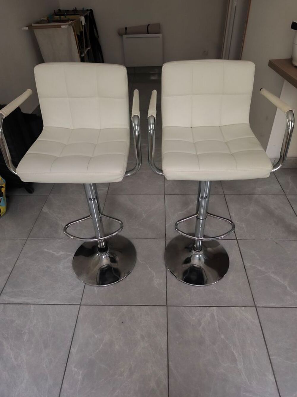 Chaise de mini bar Meubles