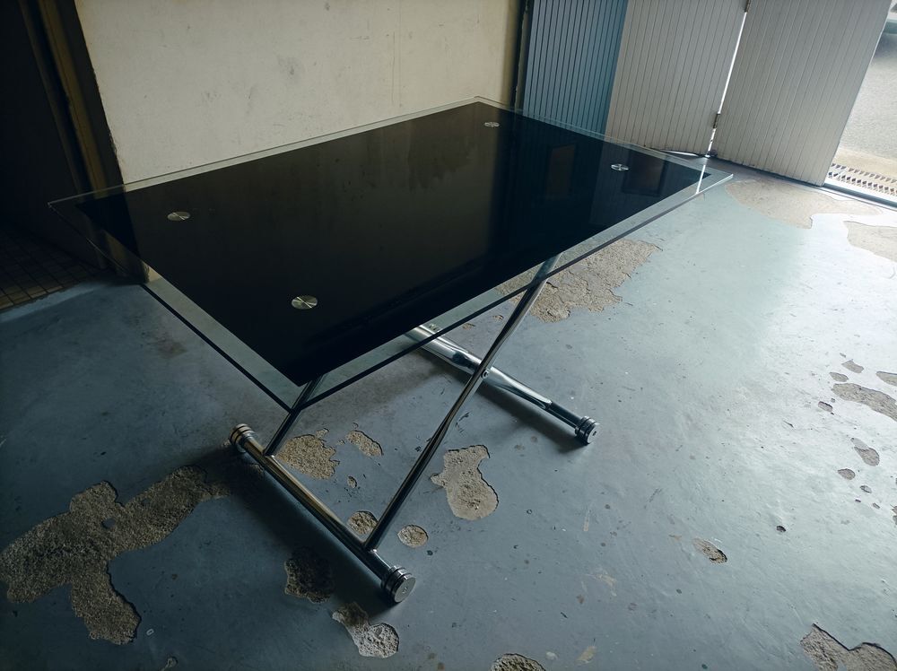 Table basse relevable noire laqu&eacute;e, table &agrave; manger Meubles