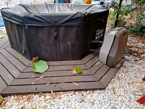 SPA OCTOGONAL 1 m3 TRES BON ETAT 60 Castries (34)